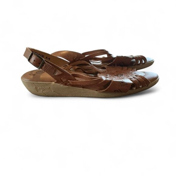 Air Step Tan And Brown Leather Sandals - Picture 2 of 3